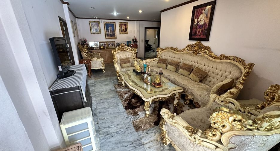 Haus zum Kauf und zur Miete mit 5 Zimmer in Khan Na Yao, Bangkok