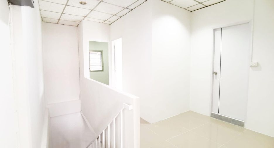 For sale 3 bedrooms house in Phasi Charoen, Bangkok