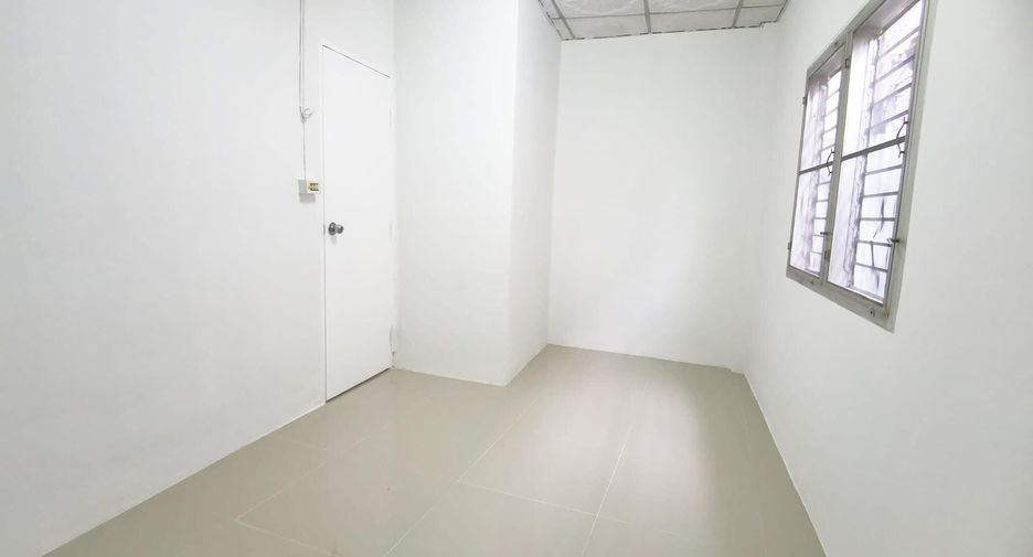 For sale 3 bedrooms house in Phasi Charoen, Bangkok