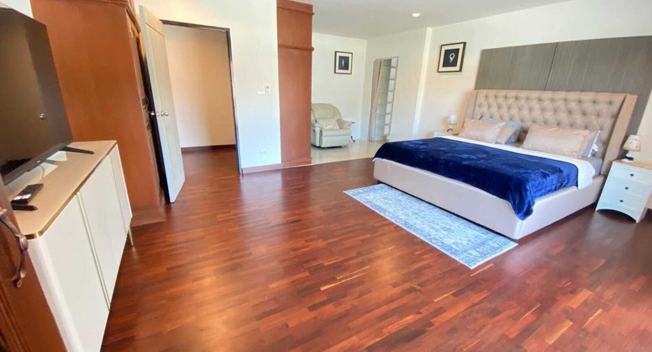 For rent 3 bedrooms villa in Mueang Phuket, Phuket