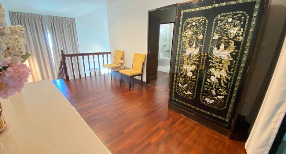For rent 3 bedrooms villa in Mueang Phuket, Phuket