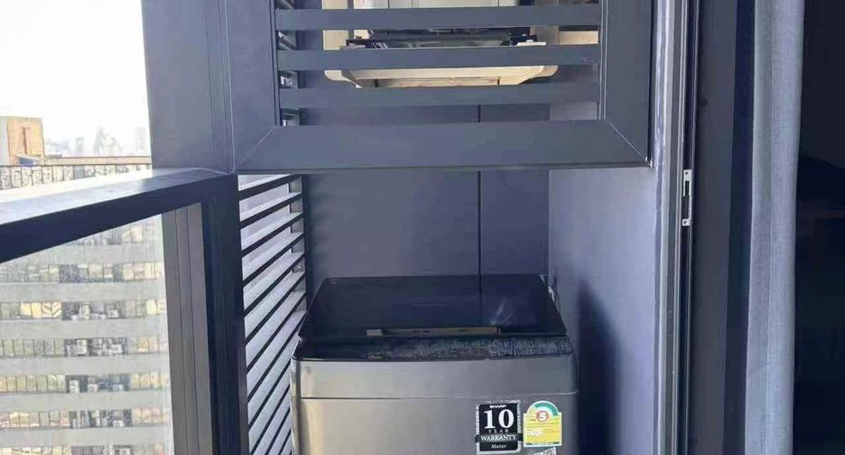 For rent 1 bed condo in Huai Khwang, Bangkok