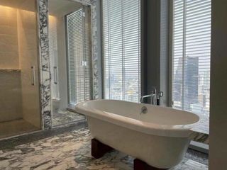 For rent 3 bedrooms condo in Sathon, Bangkok