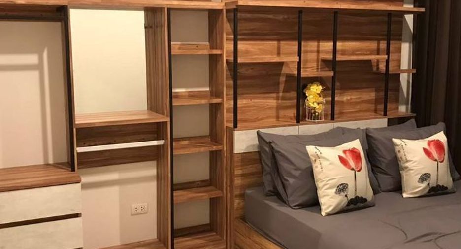 For rent 1 bed condo in Watthana, Bangkok