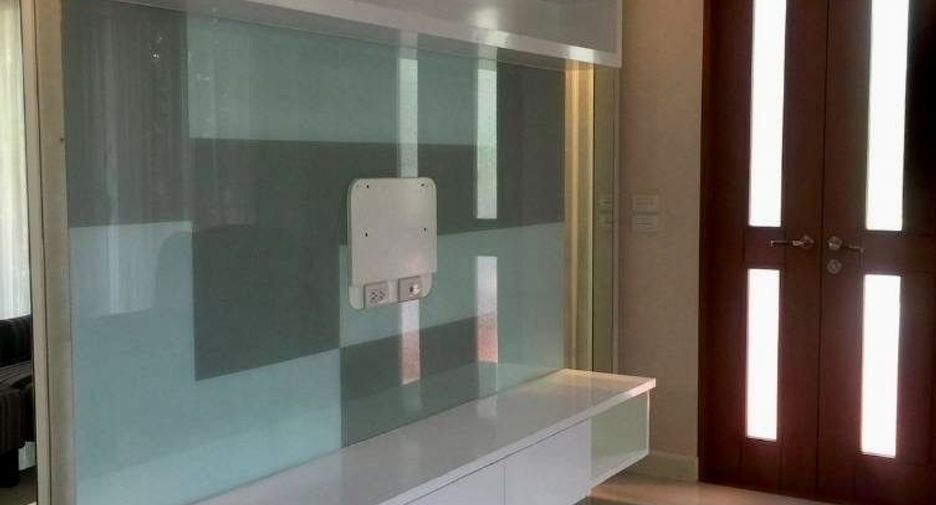 For sale 4 bedrooms house in Khan Na Yao, Bangkok