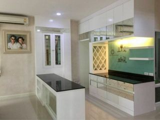For sale 4 bedrooms house in Khan Na Yao, Bangkok