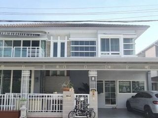 For sale 4 bedrooms house in Khan Na Yao, Bangkok