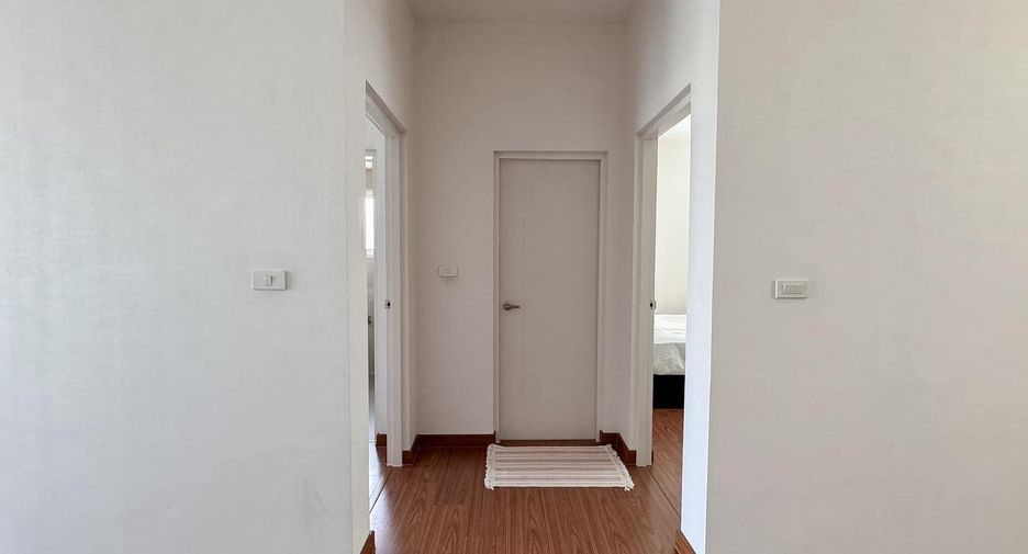 Casa en alquiler de 4 habitaciones en Bang Khen, Bangkok
