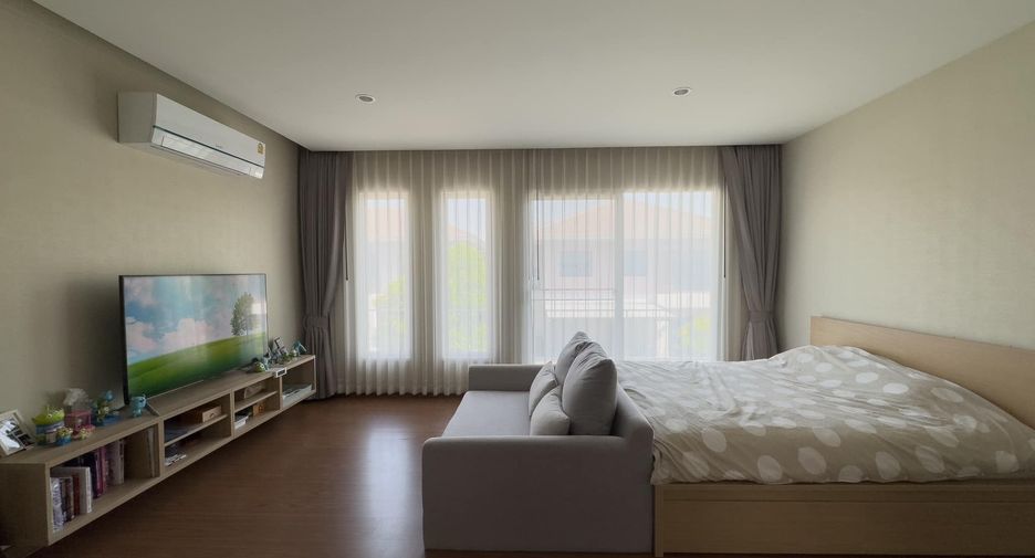 Casa en alquiler de 4 habitaciones en Bang Khen, Bangkok