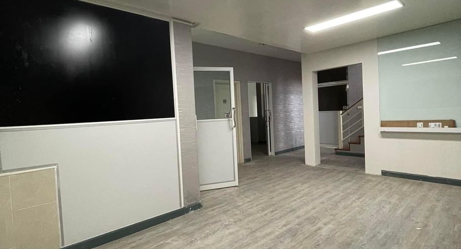 For sale and for rent 3 bedrooms house in Mueang Samut Prakan, Samut Prakan