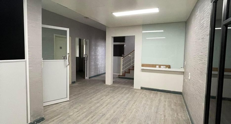 For sale and for rent 3 bedrooms house in Mueang Samut Prakan, Samut Prakan