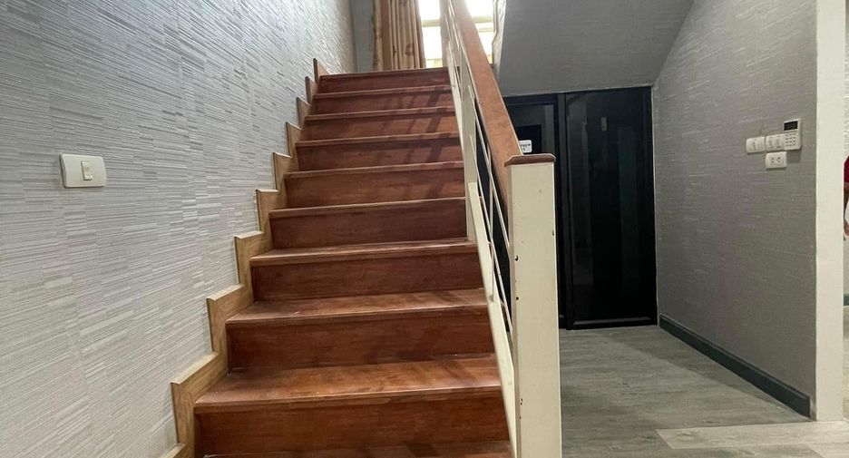 For sale and for rent 3 bedrooms house in Mueang Samut Prakan, Samut Prakan
