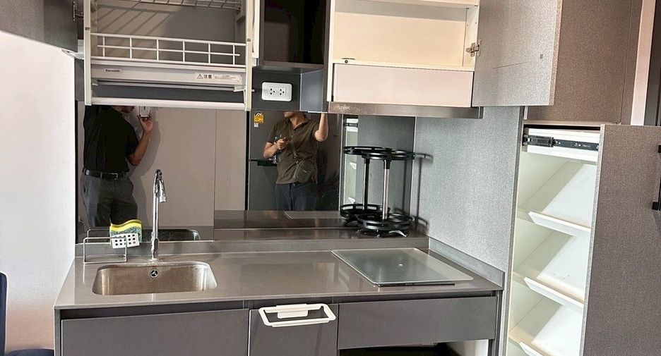 For rent 1 bed condo in Bang Rak, Bangkok