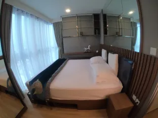 For sale 2 bedrooms condo in Watthana, Bangkok