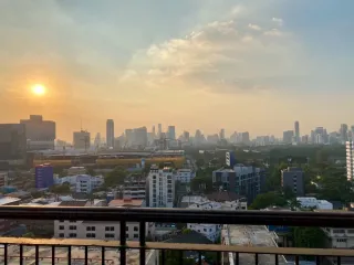 For rent 3 bedrooms condo in Khlong Toei, Bangkok