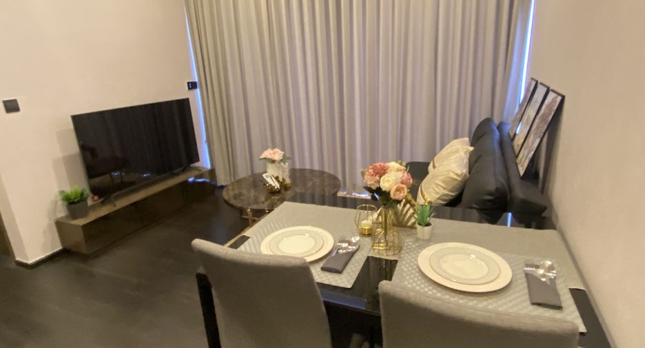 For rent 2 bedrooms condo in Watthana, Bangkok