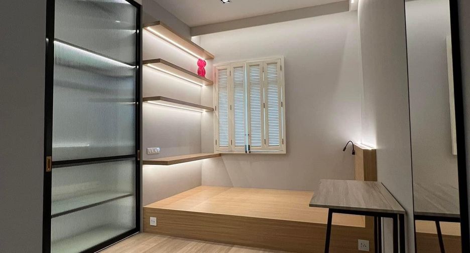Condo en alquiler de 2 habitaciones en Khlong Toei, Bangkok