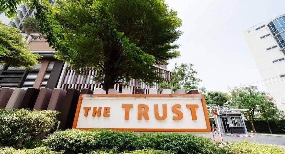 For sale 1 bed condo in Bangkok Noi, Bangkok