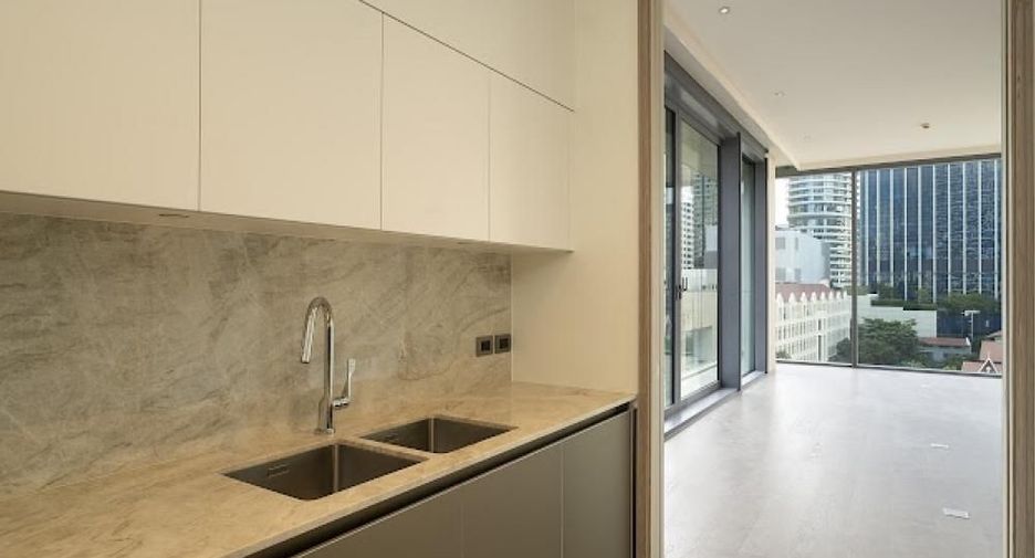 For sale 2 bedrooms condo in Pathum Wan, Bangkok