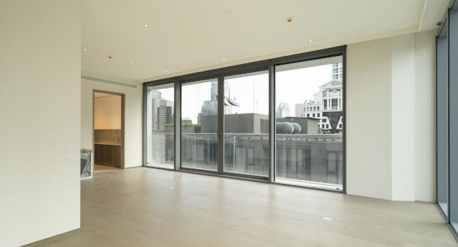 For sale 2 bedrooms condo in Pathum Wan, Bangkok