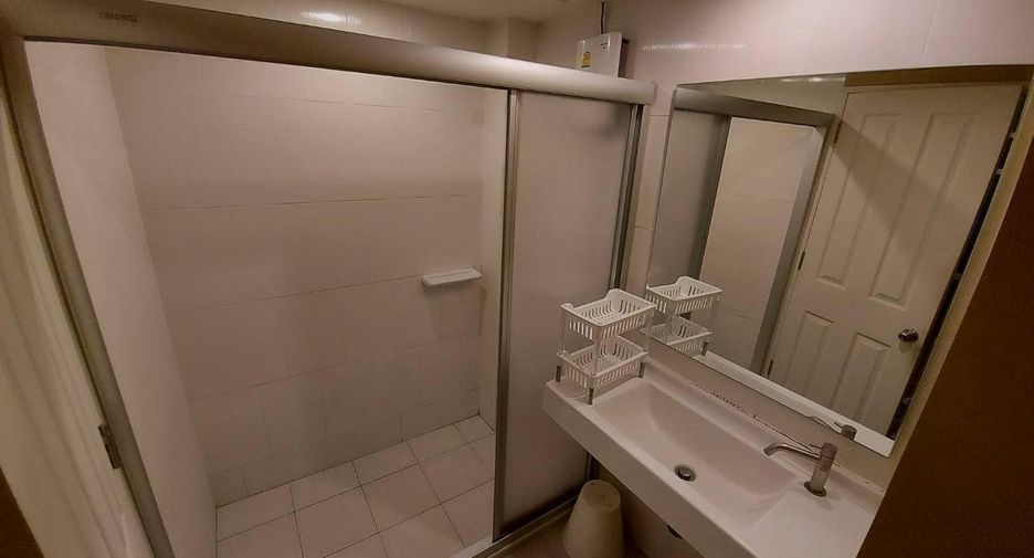 For sale 1 bed condo in Bang Kapi, Bangkok