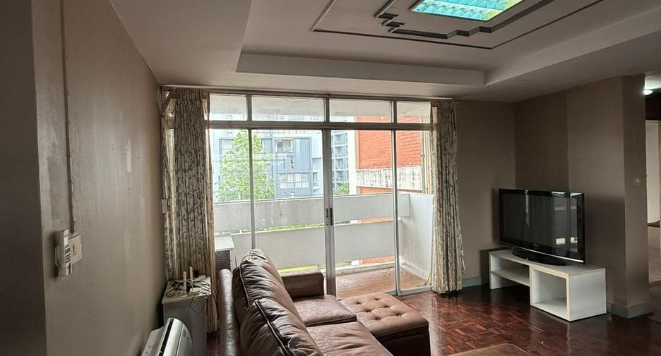 Apartment zur Miete mit 3 Zimmer in Watthana, Bangkok