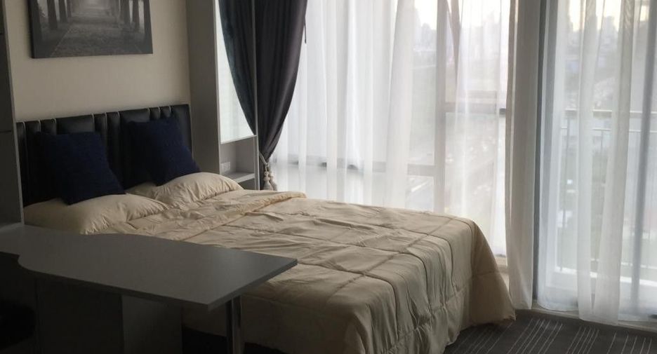 For rent studio condo in Huai Khwang, Bangkok
