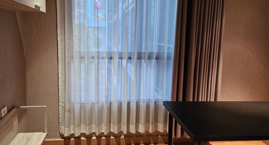 For rent 1 bed condo in Phra Khanong, Bangkok