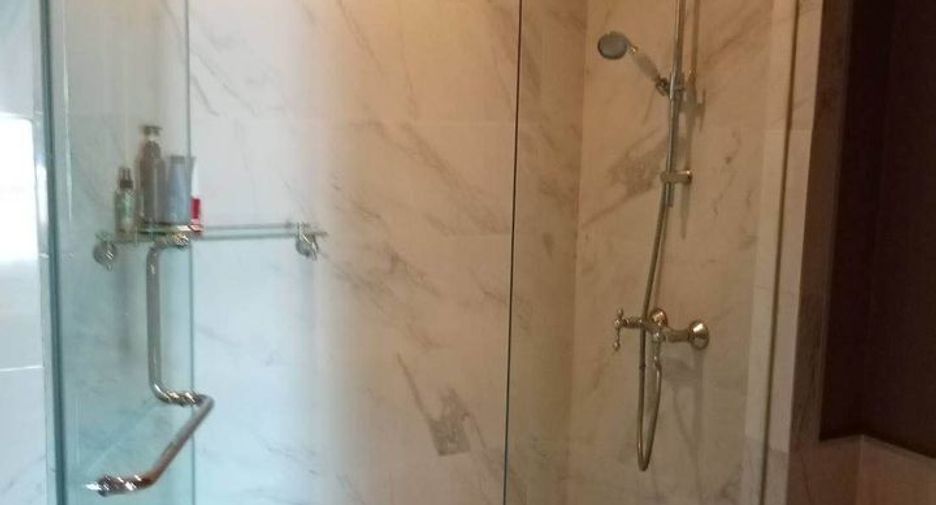 For rent 1 bed condo in Pathum Wan, Bangkok
