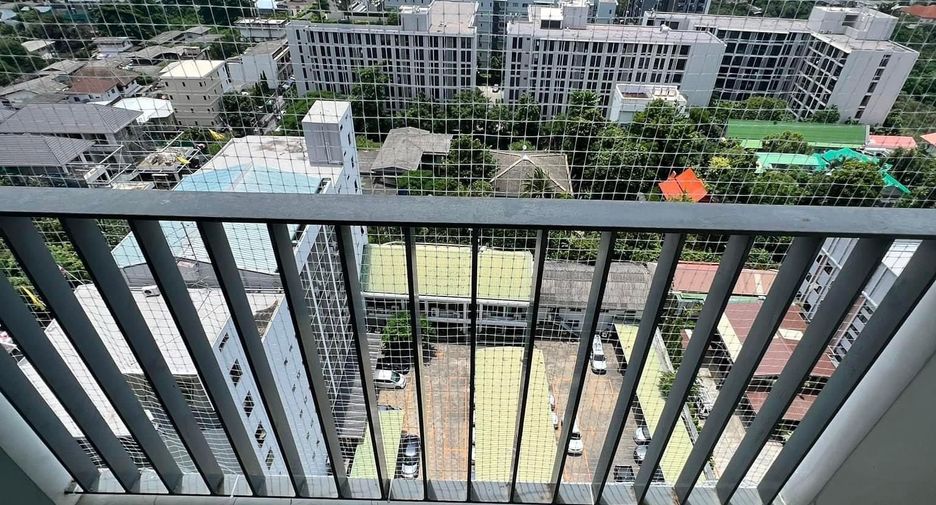 For rent 2 bedrooms condo in Phra Khanong, Bangkok