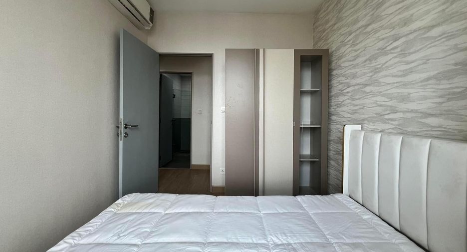 For rent 2 bedrooms condo in Phra Khanong, Bangkok