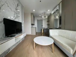 Wohnung zur Miete mit 2 Zimmer in Phra Khanong, Bangkok