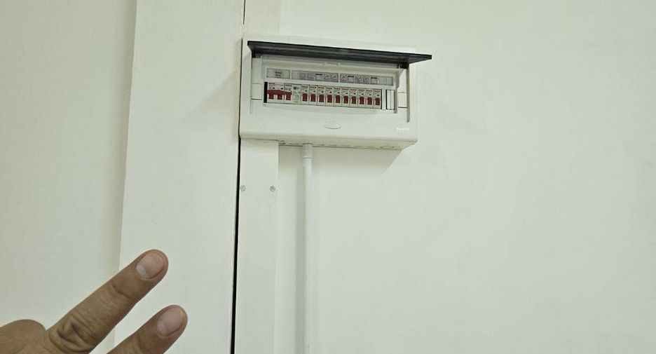 For rent 2 bedrooms retail Space in Bang Na, Bangkok