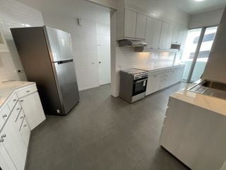 For rent 3 bedrooms apartment in Khlong Toei, Bangkok