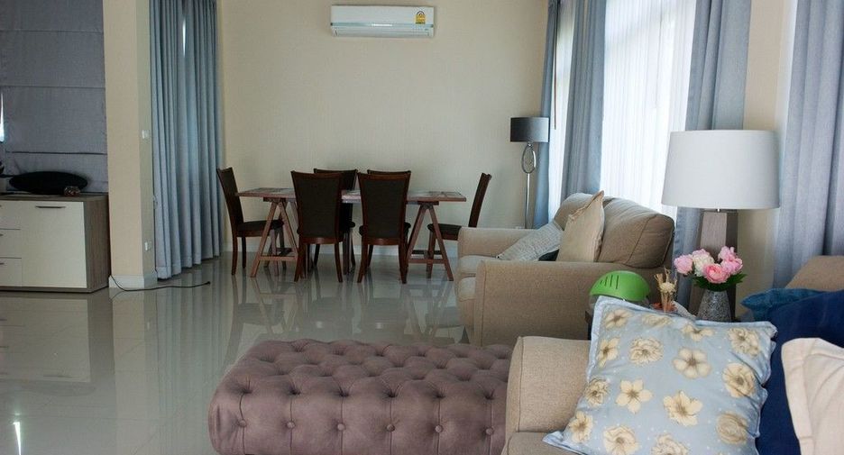 Casa en venta de 3 habitaciones en Lat Krabang, Bangkok