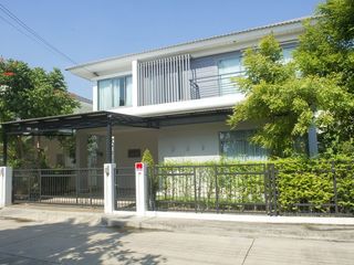 For sale 3 bedrooms house in Lat Krabang, Bangkok