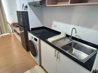 Apartment zur Miete mit Studio in Khlong Toei, Bangkok