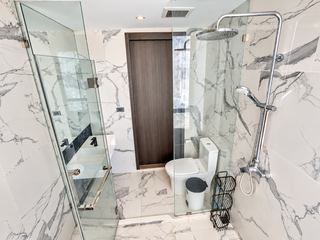 À vendre 1 chambre condo à Khlong Toei, Bangkok