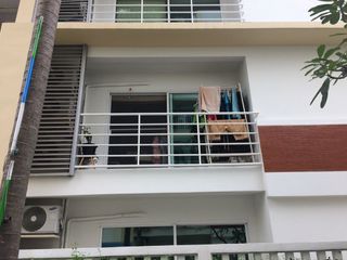 For sale 2 bedrooms condo in Phasi Charoen, Bangkok
