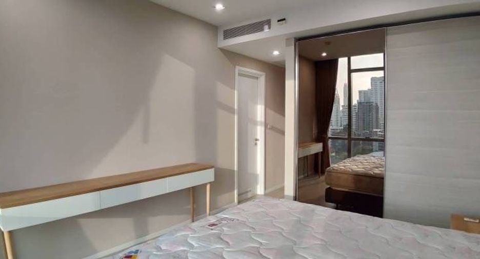 For rent 2 bedrooms condo in Watthana, Bangkok