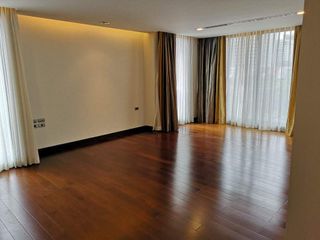 For rent 4 bedrooms condo in Watthana, Bangkok