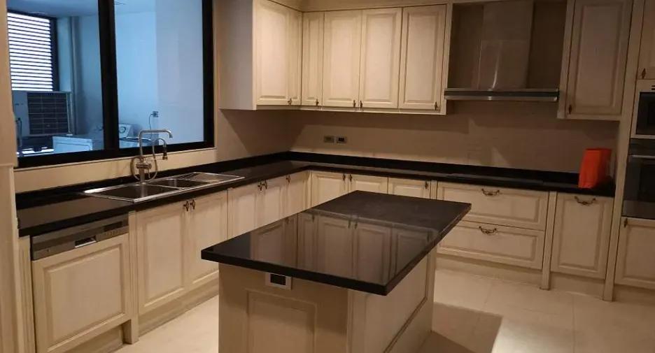 Wohnung zur Miete mit 4 Zimmer in Watthana, Bangkok