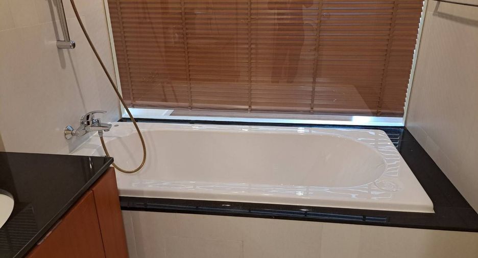 For rent 2 bedrooms condo in Sathon, Bangkok