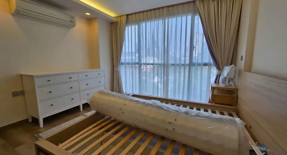 À louer 2 chambres condo à Watthana, Bangkok