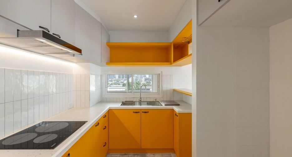 Apartamento en alquiler de 2 habitaciones en Khlong Toei, Bangkok