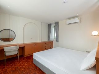 À louer 2 chambres appartement à Khlong Toei, Bangkok