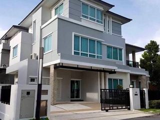 Продажа и аренда 5 спальни дом в Сапхан Сунг, Бангкок