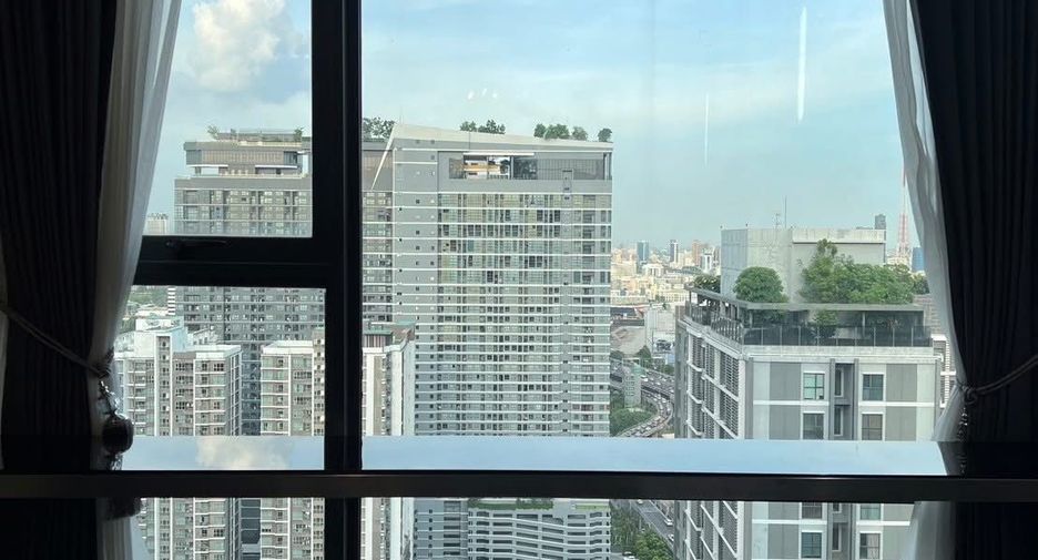 À louer 1 chambre condo à Huai Khwang, Bangkok