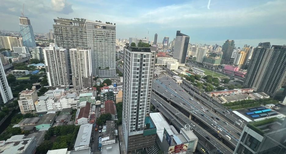 À louer 1 chambre condo à Huai Khwang, Bangkok