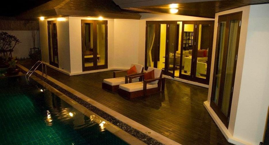 Villa en alquiler de 3 habitaciones en Mueang Phuket, Phuket